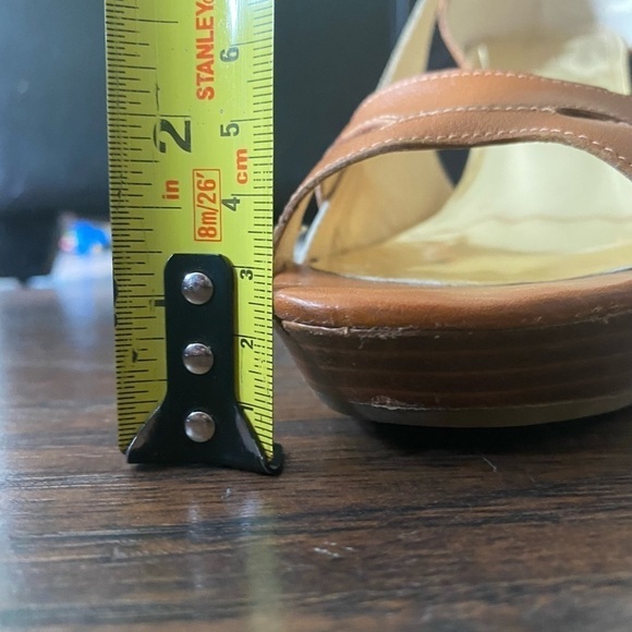 Michael by Michael Kors Women's Heels, Camel with Gold accents, Size 6M - Picture 8 of 13